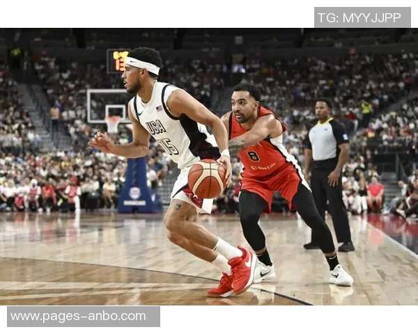 布克全能表现助力球队胜利14投7中贡献21分11助攻正负值高达21