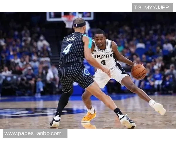 福克斯关键时刻罚球稳住胜局砍下31分5板5助尽管失误较多